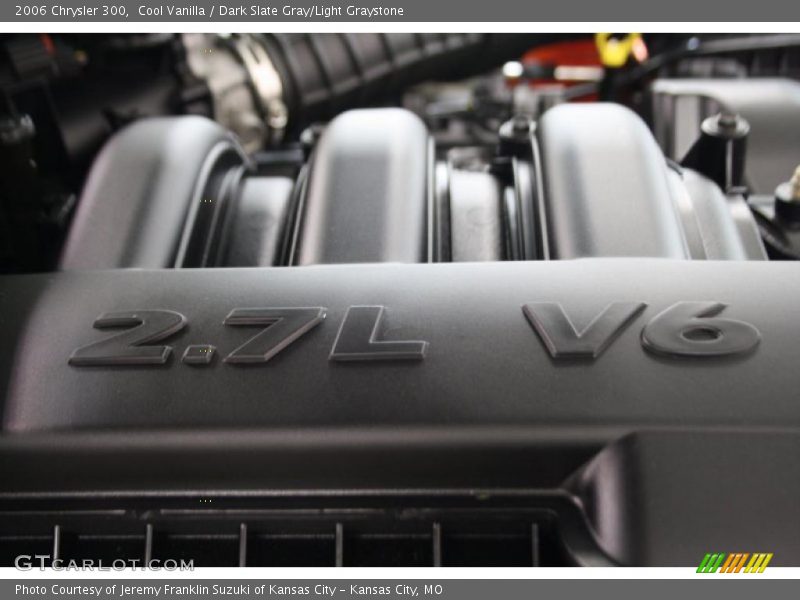 Cool Vanilla / Dark Slate Gray/Light Graystone 2006 Chrysler 300