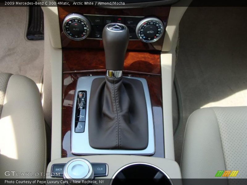 Arctic White / Almond/Mocha 2009 Mercedes-Benz C 300 4Matic