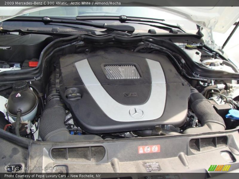 Arctic White / Almond/Mocha 2009 Mercedes-Benz C 300 4Matic