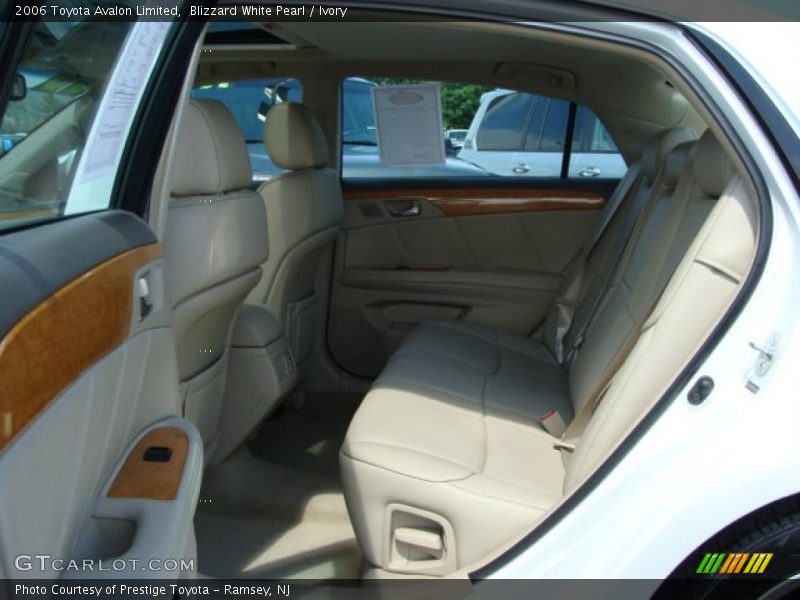 Blizzard White Pearl / Ivory 2006 Toyota Avalon Limited