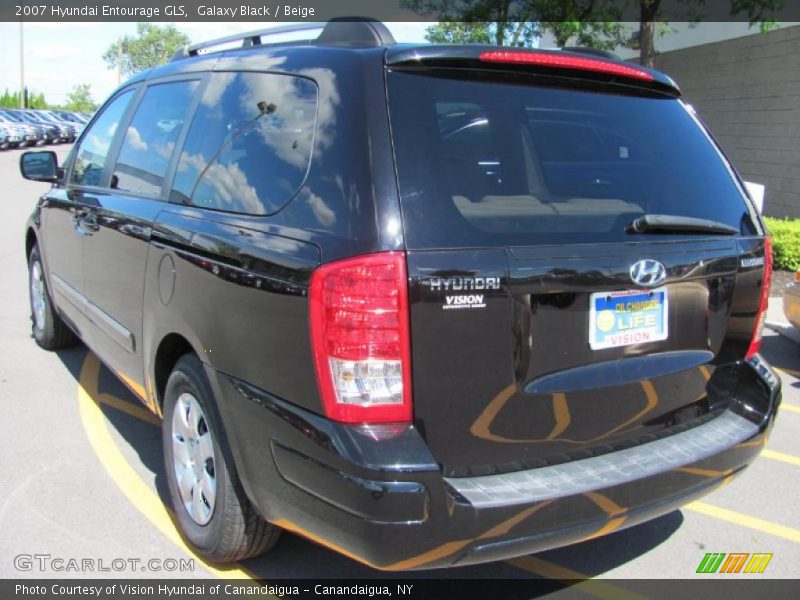 Galaxy Black / Beige 2007 Hyundai Entourage GLS