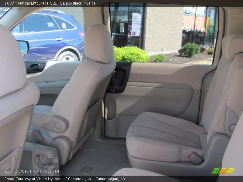 Galaxy Black / Beige 2007 Hyundai Entourage GLS