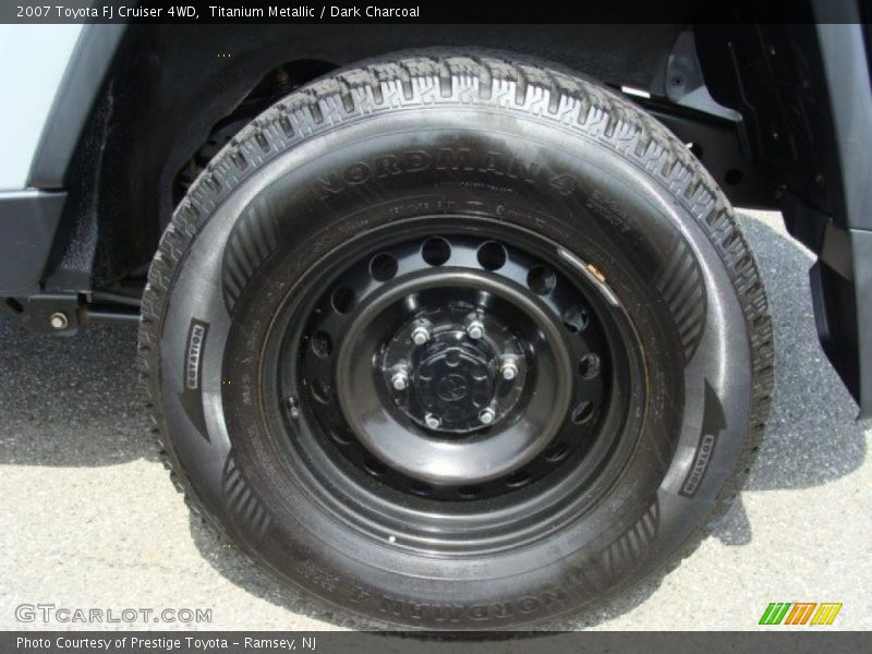 Titanium Metallic / Dark Charcoal 2007 Toyota FJ Cruiser 4WD
