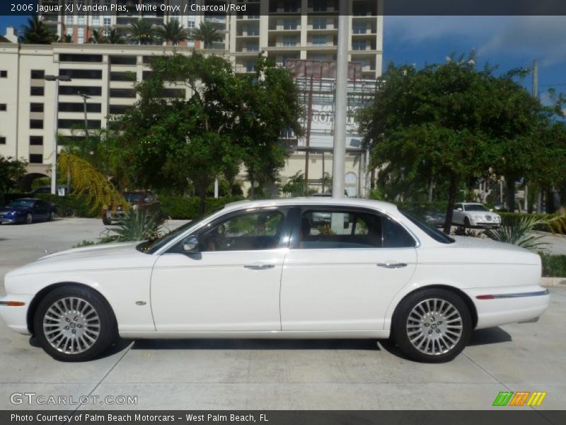White Onyx / Charcoal/Red 2006 Jaguar XJ Vanden Plas