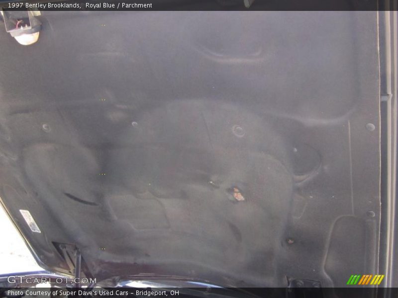 Royal Blue / Parchment 1997 Bentley Brooklands