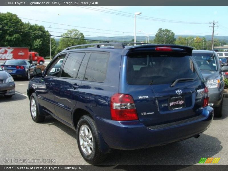 Indigo Ink Pearl / Ash 2004 Toyota Highlander V6 4WD