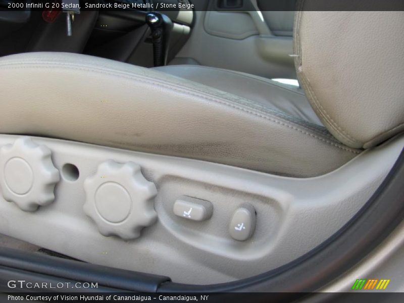 Sandrock Beige Metallic / Stone Beige 2000 Infiniti G 20 Sedan