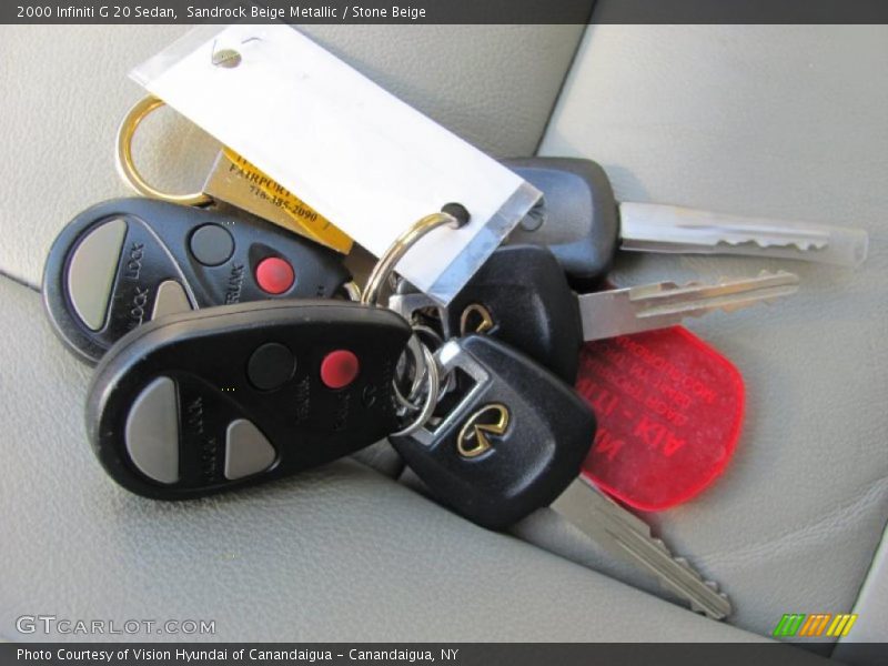 Sandrock Beige Metallic / Stone Beige 2000 Infiniti G 20 Sedan