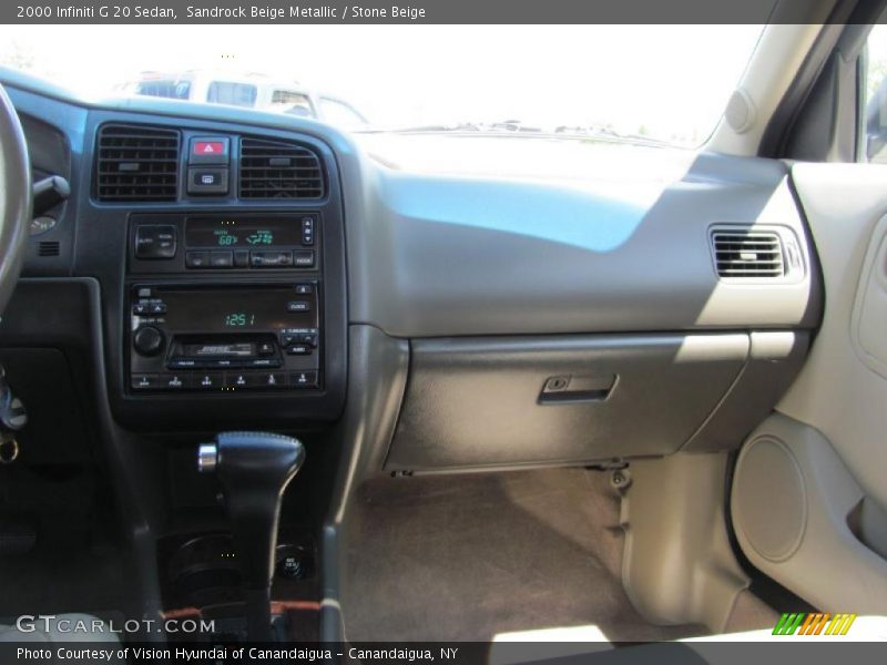 Sandrock Beige Metallic / Stone Beige 2000 Infiniti G 20 Sedan