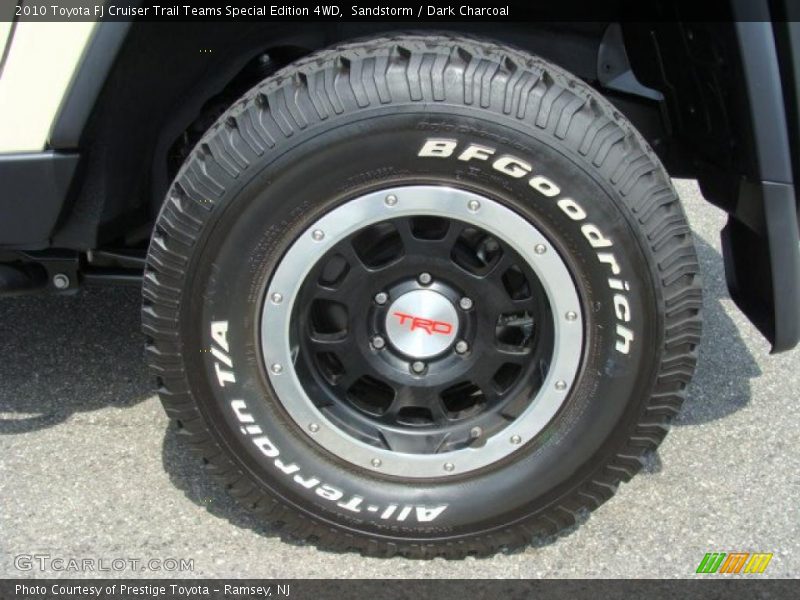 Sandstorm / Dark Charcoal 2010 Toyota FJ Cruiser Trail Teams Special Edition 4WD
