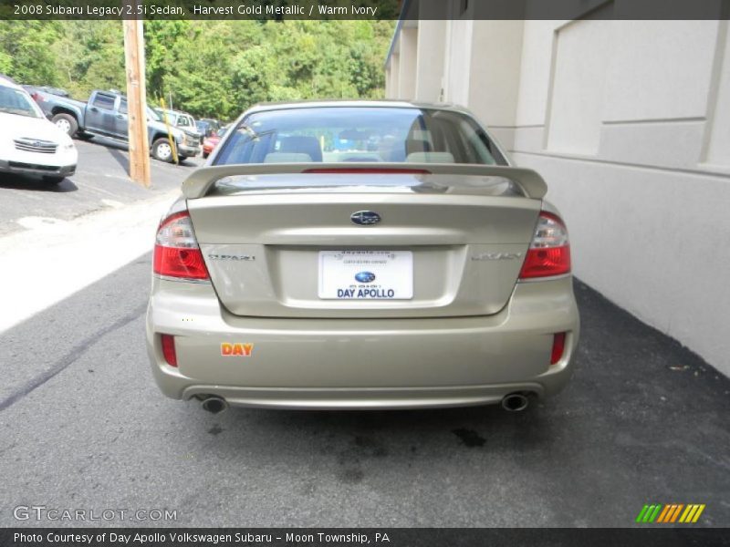 Harvest Gold Metallic / Warm Ivory 2008 Subaru Legacy 2.5i Sedan