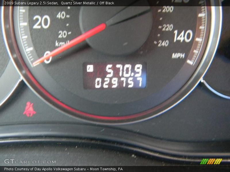 Quartz Silver Metallic / Off Black 2009 Subaru Legacy 2.5i Sedan