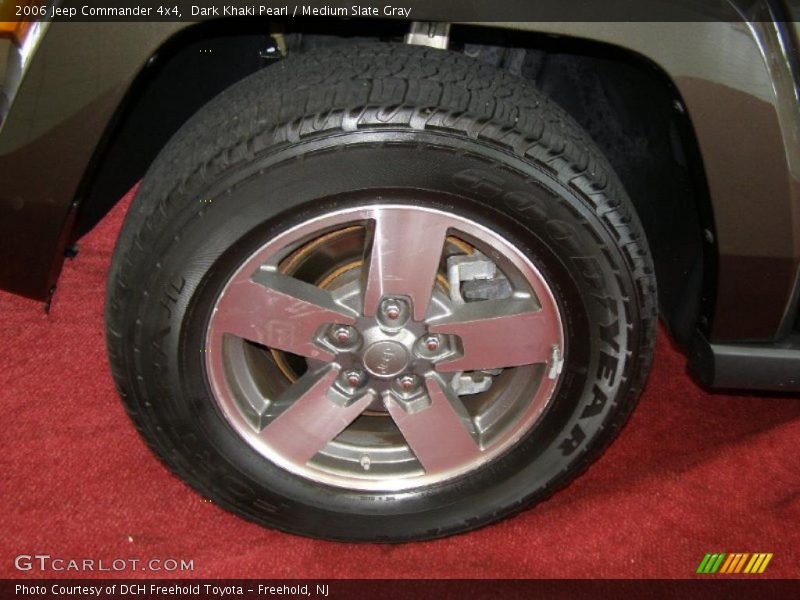 Dark Khaki Pearl / Medium Slate Gray 2006 Jeep Commander 4x4