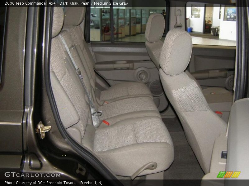 Dark Khaki Pearl / Medium Slate Gray 2006 Jeep Commander 4x4