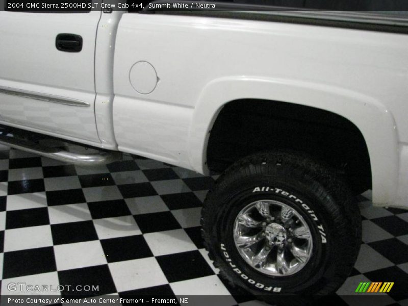 Summit White / Neutral 2004 GMC Sierra 2500HD SLT Crew Cab 4x4