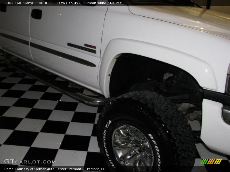 Summit White / Neutral 2004 GMC Sierra 2500HD SLT Crew Cab 4x4