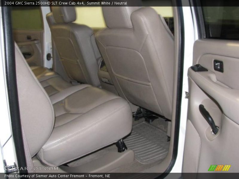 Summit White / Neutral 2004 GMC Sierra 2500HD SLT Crew Cab 4x4