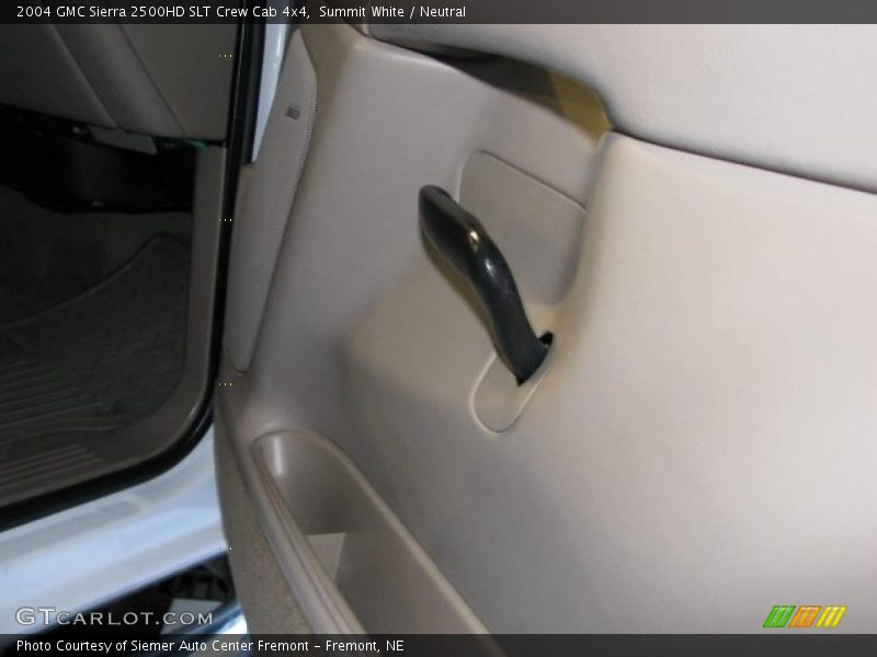 Summit White / Neutral 2004 GMC Sierra 2500HD SLT Crew Cab 4x4