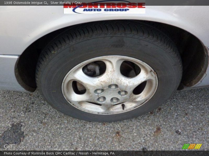 Silver Metallic / Gray 1998 Oldsmobile Intrigue GL