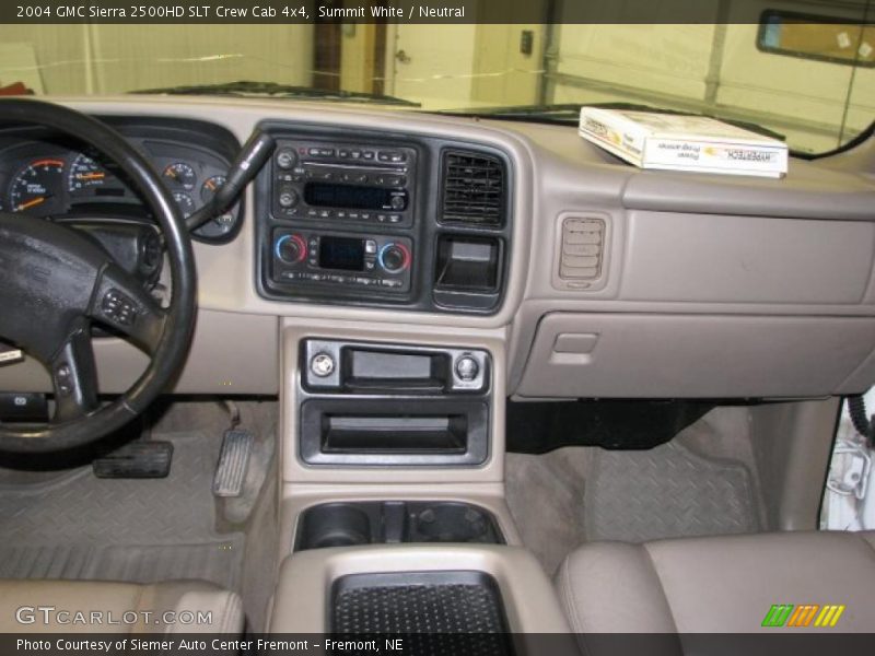 Summit White / Neutral 2004 GMC Sierra 2500HD SLT Crew Cab 4x4