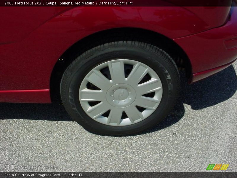 Sangria Red Metallic / Dark Flint/Light Flint 2005 Ford Focus ZX3 S Coupe