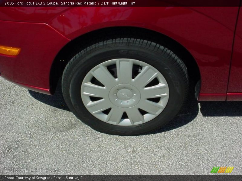 Sangria Red Metallic / Dark Flint/Light Flint 2005 Ford Focus ZX3 S Coupe