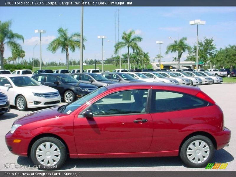 Sangria Red Metallic / Dark Flint/Light Flint 2005 Ford Focus ZX3 S Coupe
