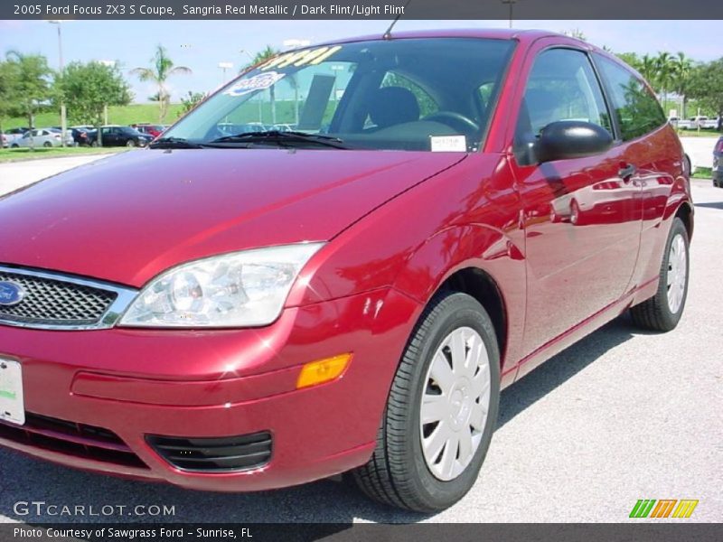 Sangria Red Metallic / Dark Flint/Light Flint 2005 Ford Focus ZX3 S Coupe