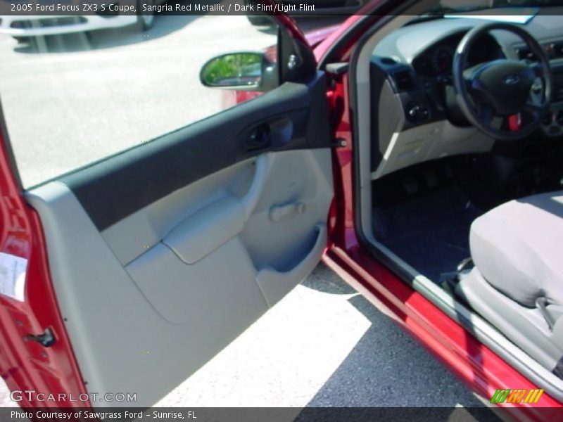 Sangria Red Metallic / Dark Flint/Light Flint 2005 Ford Focus ZX3 S Coupe