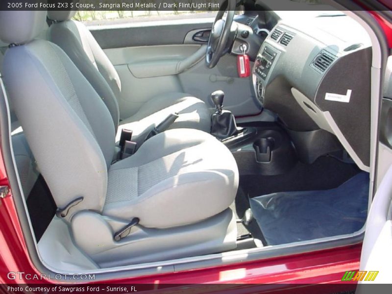 Sangria Red Metallic / Dark Flint/Light Flint 2005 Ford Focus ZX3 S Coupe