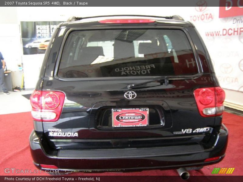 Black / Taupe 2007 Toyota Sequoia SR5 4WD