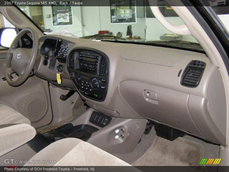 Black / Taupe 2007 Toyota Sequoia SR5 4WD