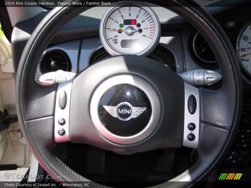 Pepper White / Panther Black 2004 Mini Cooper Hardtop