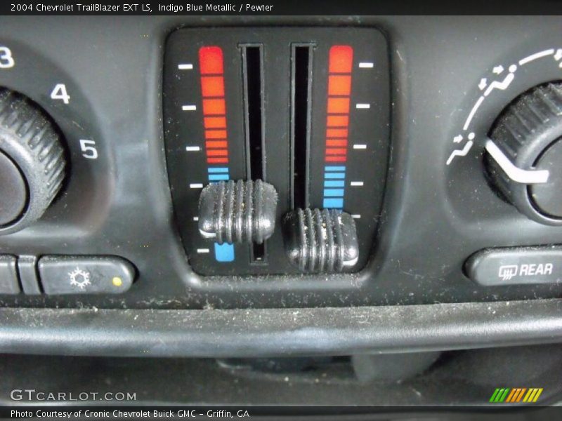Indigo Blue Metallic / Pewter 2004 Chevrolet TrailBlazer EXT LS