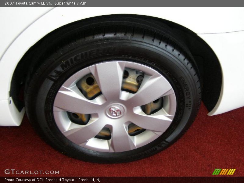 Super White / Ash 2007 Toyota Camry LE V6