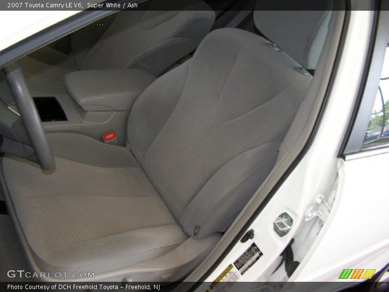 Super White / Ash 2007 Toyota Camry LE V6
