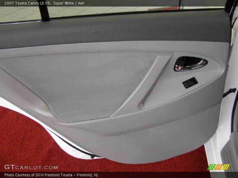 Super White / Ash 2007 Toyota Camry LE V6