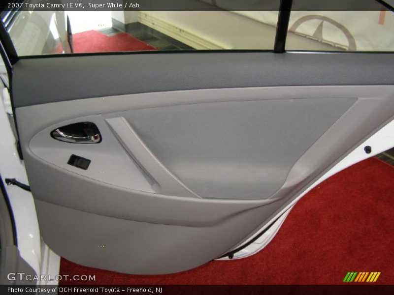 Super White / Ash 2007 Toyota Camry LE V6