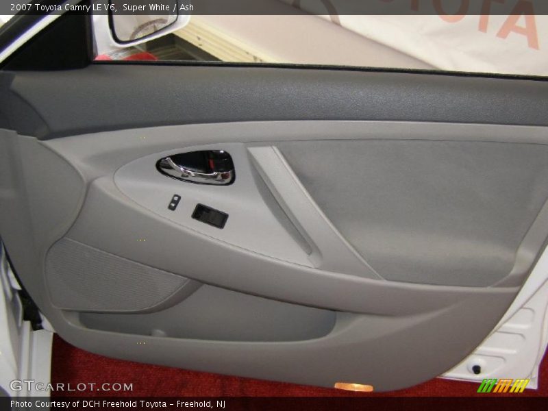 Super White / Ash 2007 Toyota Camry LE V6