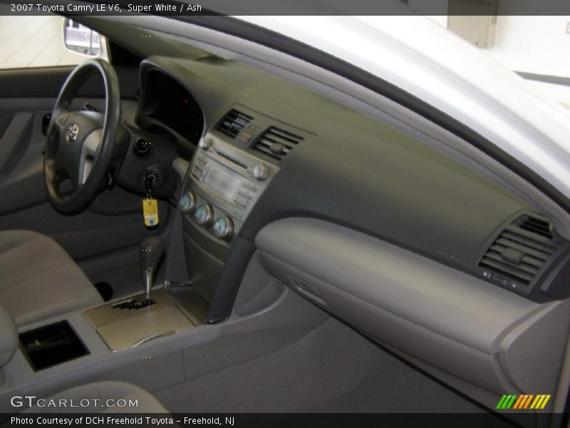 Super White / Ash 2007 Toyota Camry LE V6