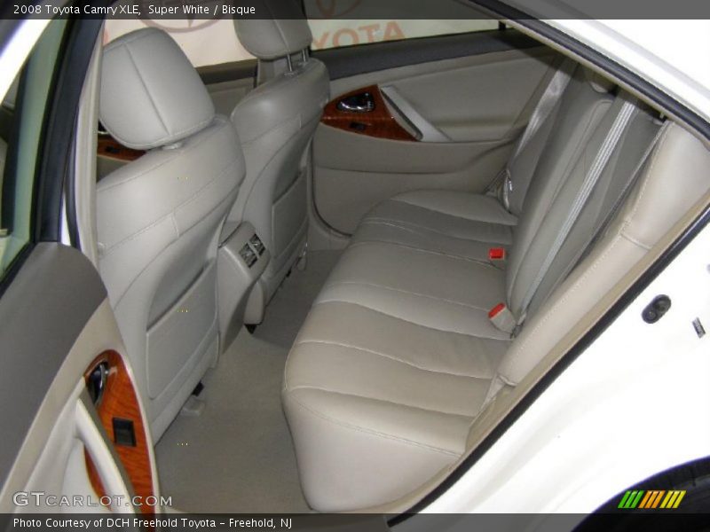 Super White / Bisque 2008 Toyota Camry XLE