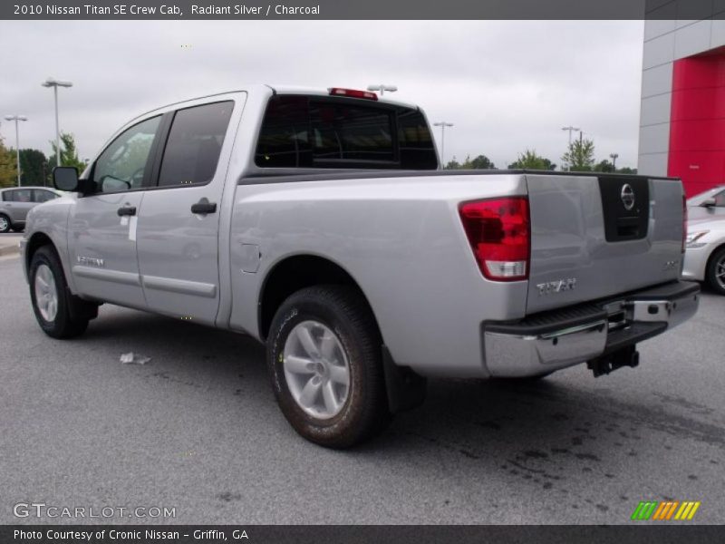 Radiant Silver / Charcoal 2010 Nissan Titan SE Crew Cab