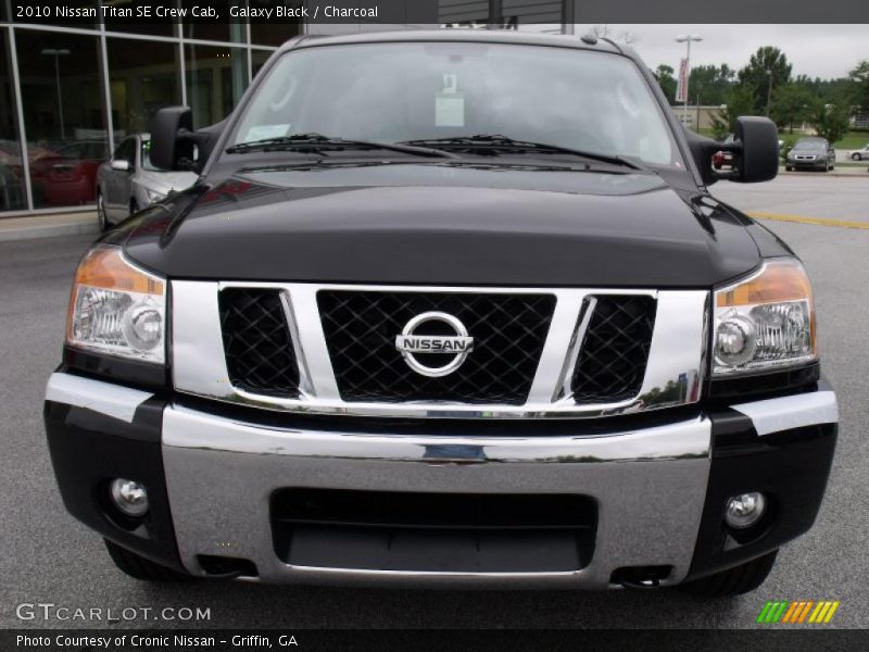 Galaxy Black / Charcoal 2010 Nissan Titan SE Crew Cab