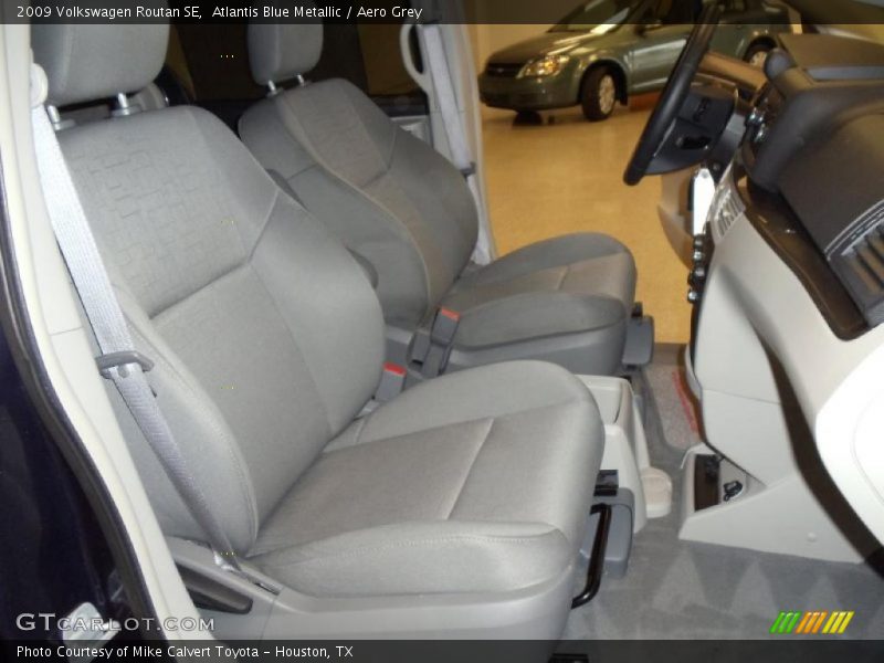 Atlantis Blue Metallic / Aero Grey 2009 Volkswagen Routan SE