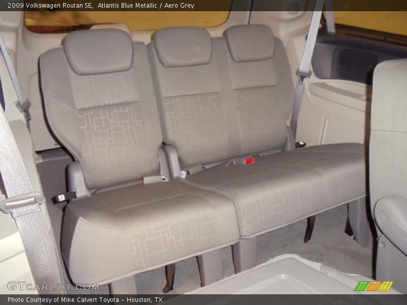 Atlantis Blue Metallic / Aero Grey 2009 Volkswagen Routan SE