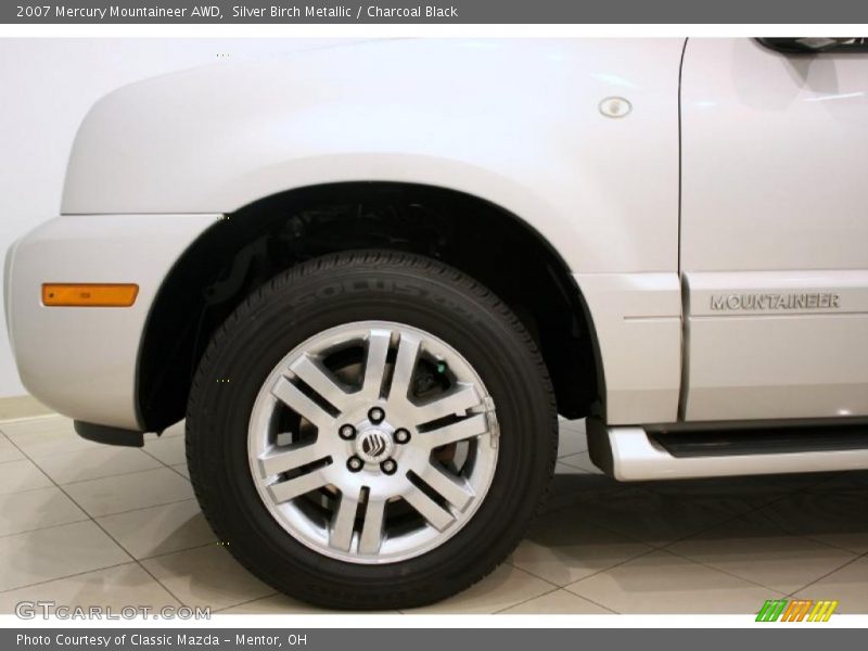 Silver Birch Metallic / Charcoal Black 2007 Mercury Mountaineer AWD