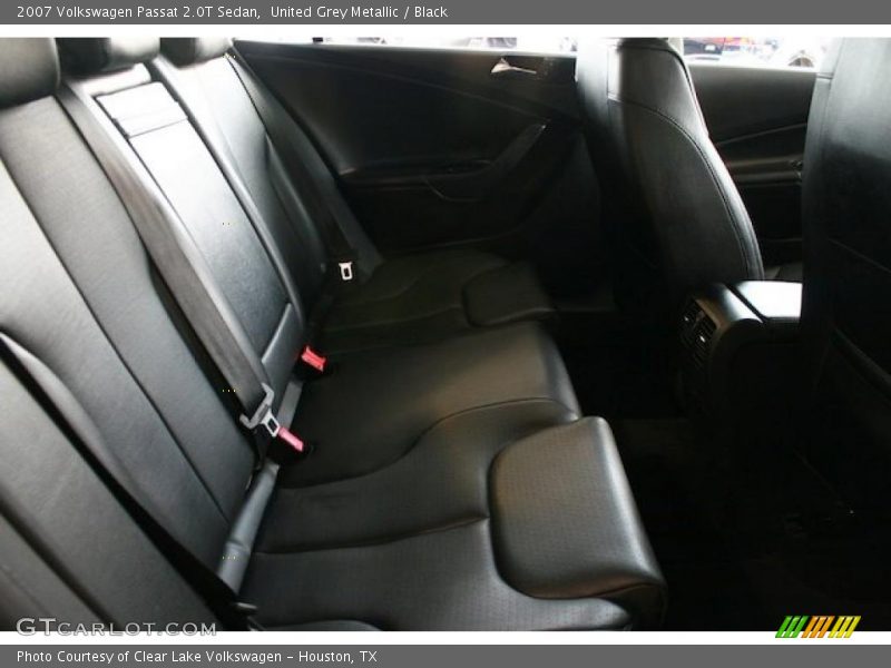 United Grey Metallic / Black 2007 Volkswagen Passat 2.0T Sedan