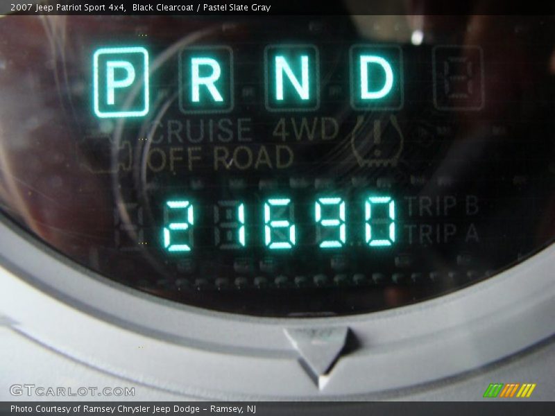 Black Clearcoat / Pastel Slate Gray 2007 Jeep Patriot Sport 4x4