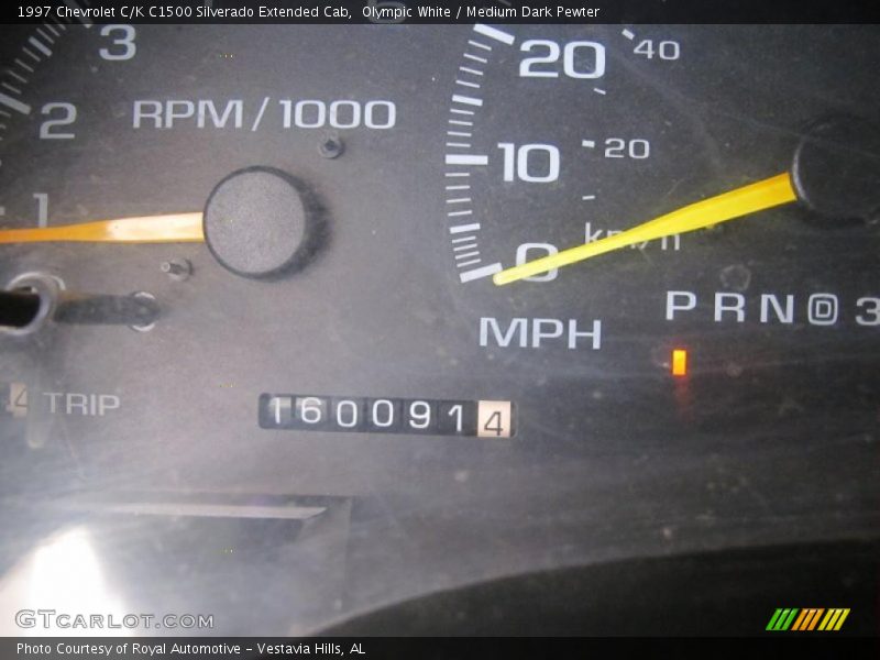 Olympic White / Medium Dark Pewter 1997 Chevrolet C/K C1500 Silverado Extended Cab
