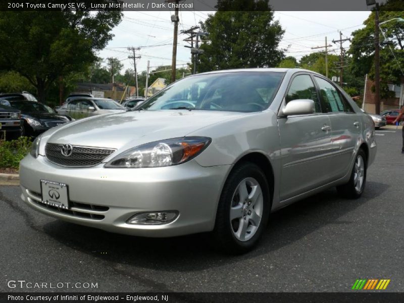 Lunar Mist Metallic / Dark Charcoal 2004 Toyota Camry SE V6